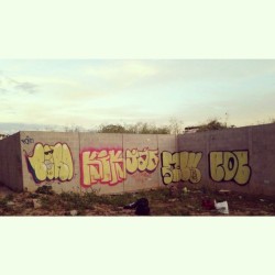 De domingo #throwup #ilovebombing #graff #bomdia #InstaSize