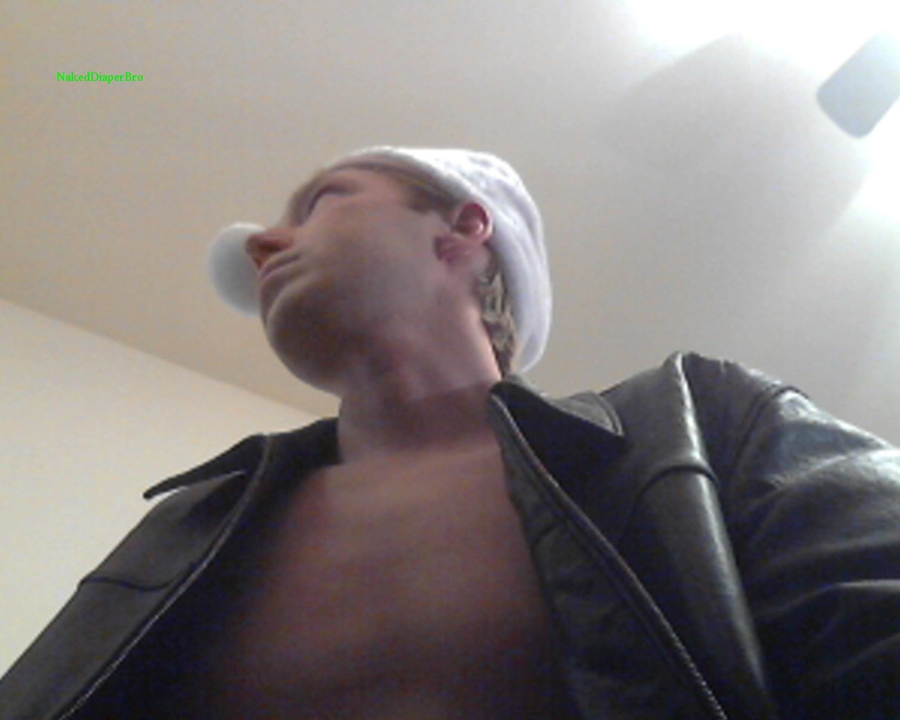 nakeddiaperbro:Taken for the one abdl friend I’ve made on here. I wish we could