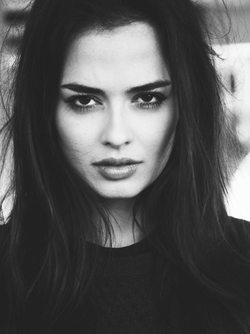 https://amazinggirlsphotos.tumblr.com/post/156676656026