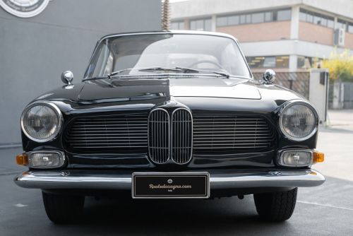 frenchcurious:BMW 3200 CS Bertone 1964. - source Ruote da sogno.