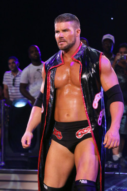 skyjane85:  Bobby Roode (Taken from TNA’s