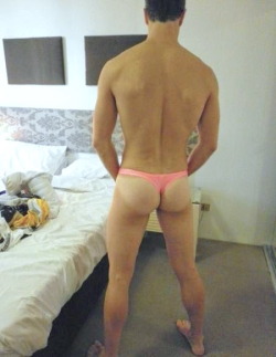 MEN N THONG