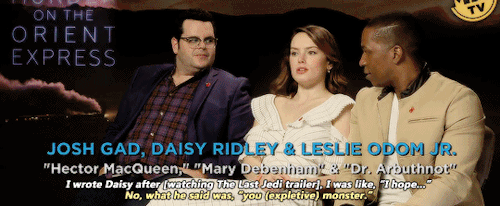 mylongestyeahboyegaever:Josh Gad is not so happy about the trailer of The Last Jedi