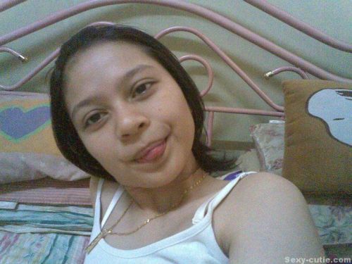 john843:  andy6673:  jaguhkote:   themalaysexaddict:   Hari ini kan hari Jumaat, jangan biarkan teman wanita anda kesangapan. Layanilah dia, nafkah batin jangan diabaikan   Kalo dpt mmg aku buat bini   Ada telekung kat belakang!! HAHAHAHA   Nice pussy