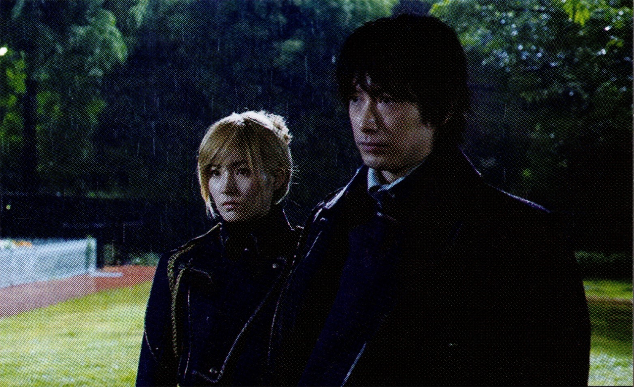 hagarenmovie:  Movie stills of Roy Mustang (Dean Fujioka) and Riza Hawkeye (Renbutsu
