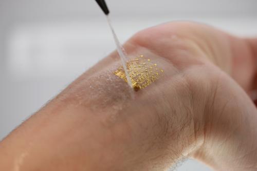 futurescope:  Research team develops tattoo-like skin thermometer patch From Physorg:  A diverse team of researchers from the U.S., China, and Singapore has created a patch that when glued to the skin can be used as a thermometer continuously measuring