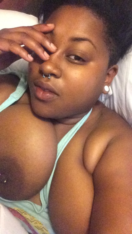 nikareeashlee:  theboudoirbunny2k7:  the-black-temple:  Yes!! theboudoirbunny2k7  Back like I never left.  😏😏😏😏😏