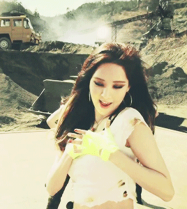 ot9s:  seori in catch me if you can for anon 