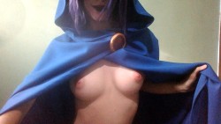 fucking-sexy-cosplay:  Raven (Teen Titans)