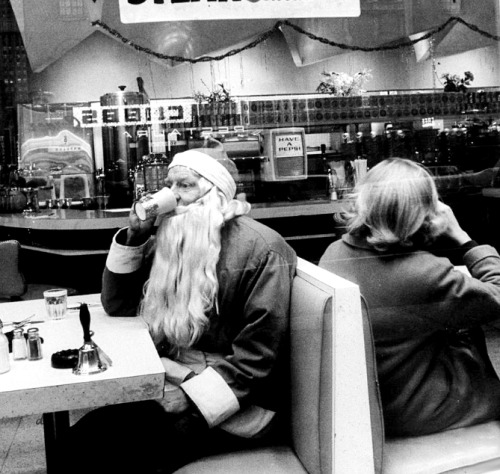 denisebefore: Santa on a Coffee Break mc combe/life 1962