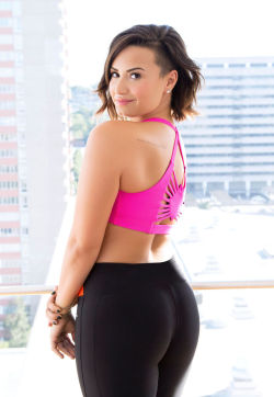 babetemptation:  demi lovato photoshoot 2016