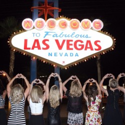 meanwhileinvegas:  Viva Las Vegas #tendollarbillsyall