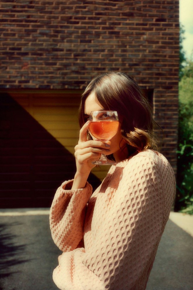 coolnicegurl:   alexa chung for glamour france by tom craig 