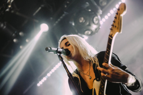 annamilanollophotography:Lynn Gunn / PVRIS / Vienna 2017