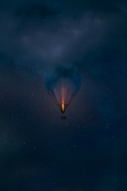 ilaurens:  Night Flight - By: (Mikko Lagerstedt) 