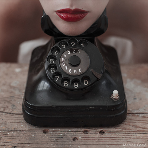 resplend3nt-rap4cious:  coffeenuts:  Call Girl by MarinaCoric   ❥ 