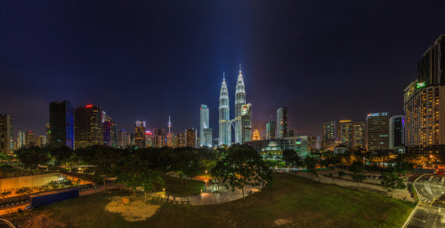 great-cityscapes:  KLCC up close at night… by Hafidz