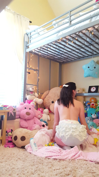 littlefairylayla: But, sir, choosing a stuffie for naptime is sooo hard! Are you sure I can only sle