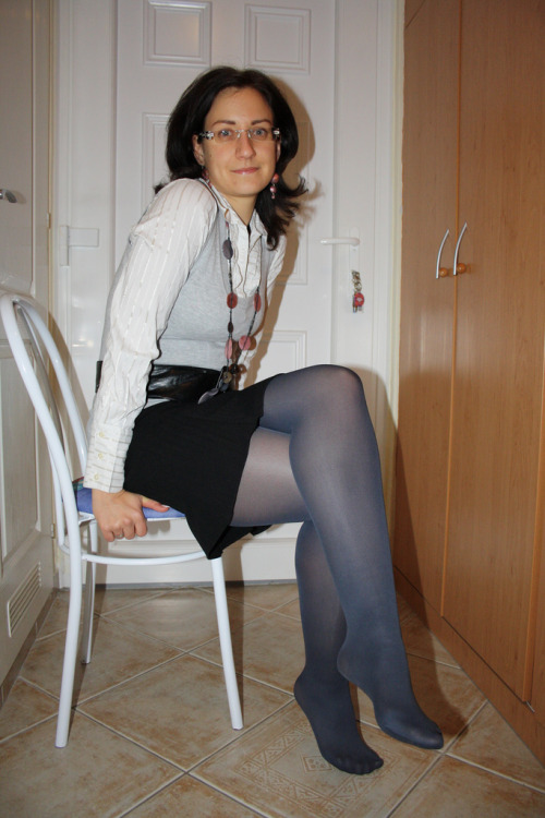 nylon-obsessions: Wonderful pantyhose collection part I  Love her use of colour and pattern!