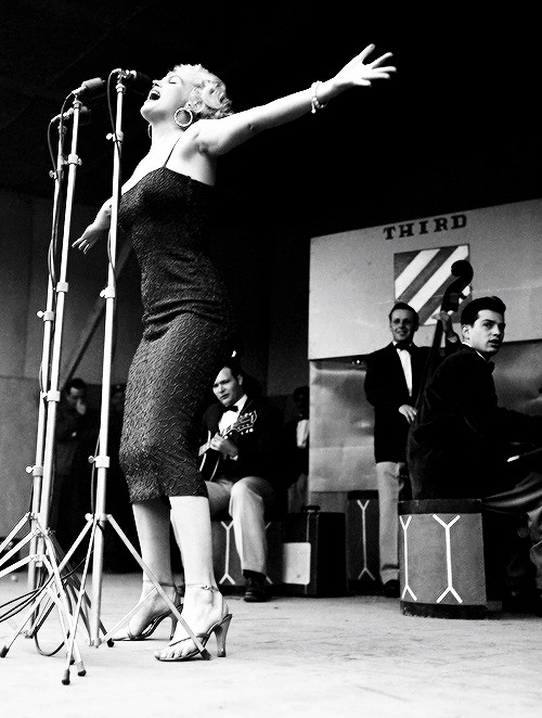  Marilyn performing in Korea, 1954 