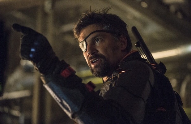 oliverdant:  #Arrow | I so want to see Deadshot &amp; Deathstroke working together