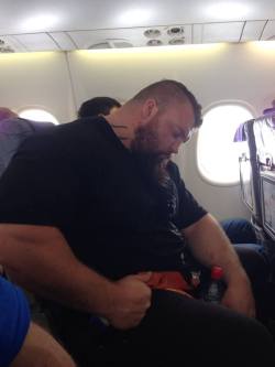 thebigbearcave:  bcfurrycub:  Don’t wake a sleeping giant  wake him with your mouth, dumbass! ♥