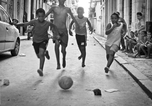 kids playing football