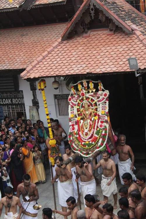 Padmanabha Perumal, a procession Thiruvananthapuram, Kerala Ashwin Sampatkumaran