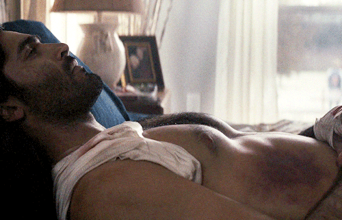 hoechlin: TYLER HOECHLINas Mark West in The Domestics (2018)