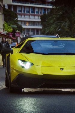 robert-dcosta:  Lamborghini Aventador ||