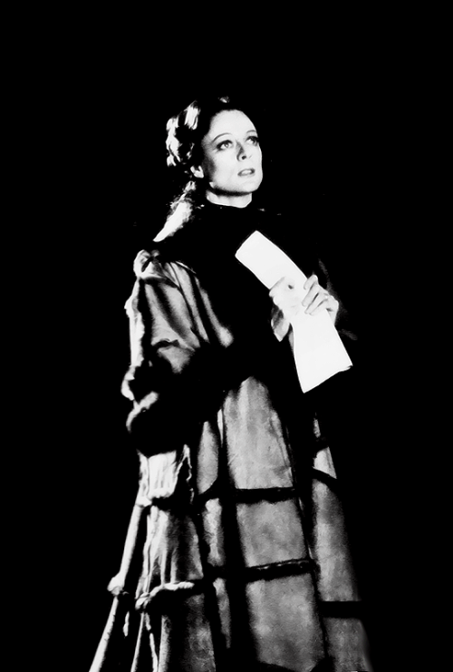 madamspeaker:Maggie Smith as Lady Macbeth - Macbeth (1978)