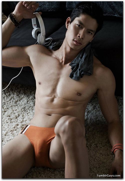 asian-cocks:  Hot Sexy Guys of Tumblrhttp://www.TumblrGuys.com