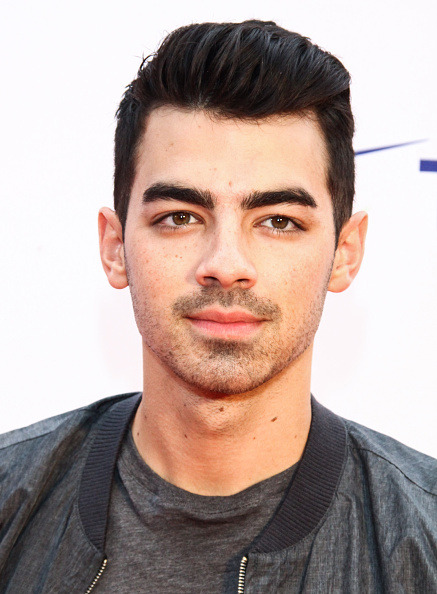 nemijovatos:  joejonasmusicfr:   Joe Jonas attends We Day Toronto at the Air Canada Centre on October 2, 2014 in Toronto,  demi’s impact tho