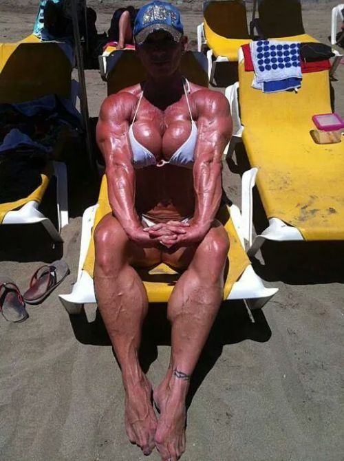 icecold-40:  Nicole Pfeffernues. …. mounds of muscle. ..I would try to f*ck tho