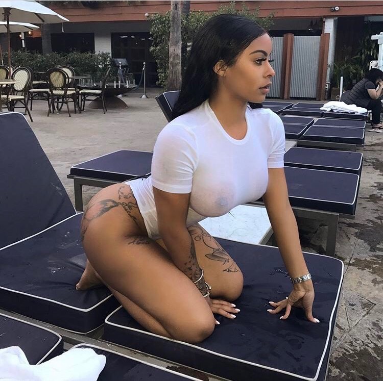 retros2ova3hoes:  MGM 👉🏾alexisskyy_