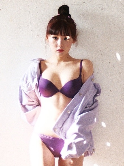 gravure-glamour:  Jia