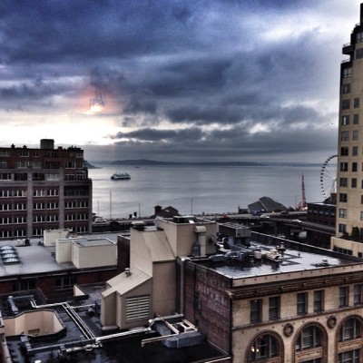 Seattle from my hotel window. #rain might need a raincape. http://www.cleverhood.com