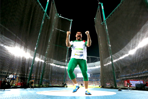 Dilshod Nazarov wins Olympic gold medal in the men’s hammer throw at the 2016 Olympic Games. He beco