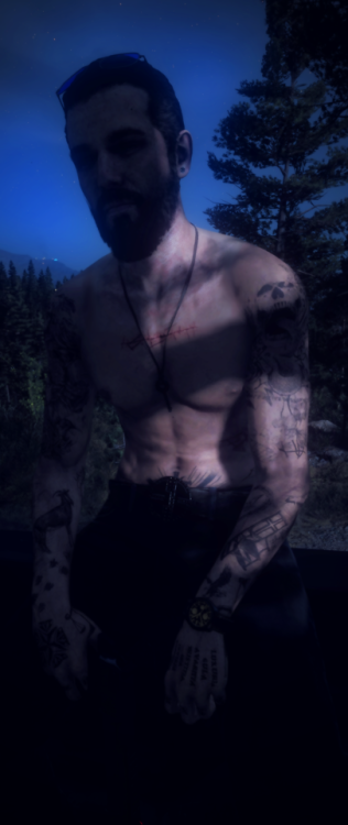 Contemplating on a drive under the Moonlight