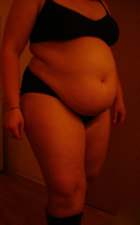 thuridbbw: Before & After. 100 lbs gain.