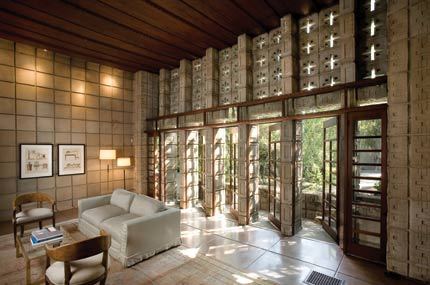 ohthethingsillsee:  Ennis House (Los Angeles, California) 