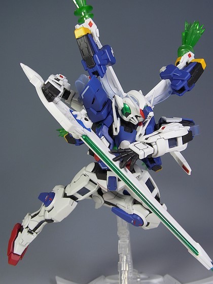 cavalier-renegade:  gunplagamer:  Source MG改造ガンダムXエクシア MG RemodelingExia Gundam X  Why does it need a cloak.   it doesnt that’s why its badass!