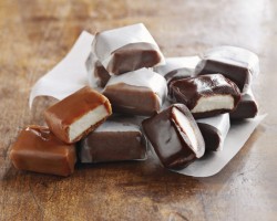 homemayde:  Carmel Marshmallows         