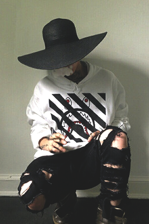 lewisapon:  similar post hereSHOP AT - CHICHI MAISON