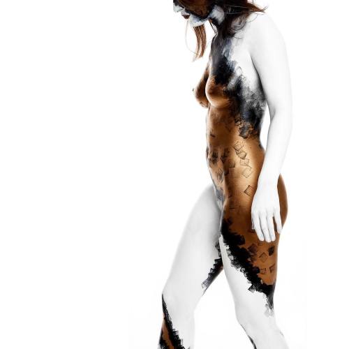Aricephoto: Ll In White From The “Figure In White Series”  #Bodyart #Bodypainting
