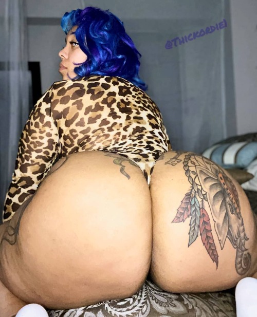 pitt-ou: ebonybootylover: jpasqualeluv: thickordie1: thickordie1: Double Tap DAT Or Go Home….
