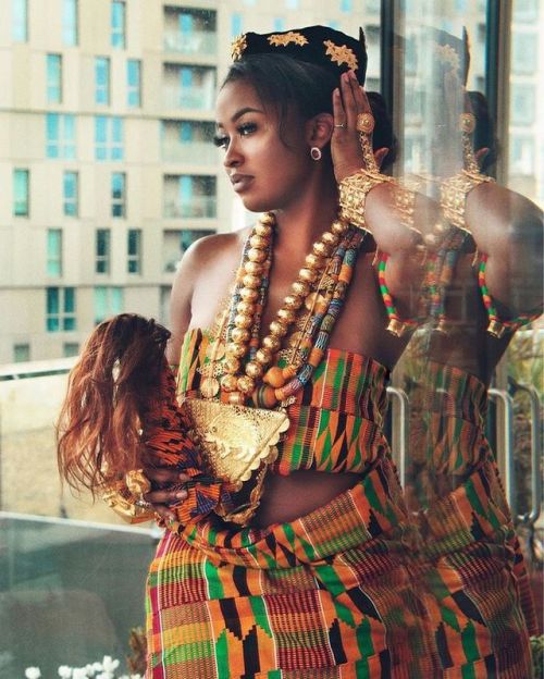 farafin: fckyeahprettyafricans: Ama Ghanaian x ivorian Representing true Ghanaian culture London uk 
