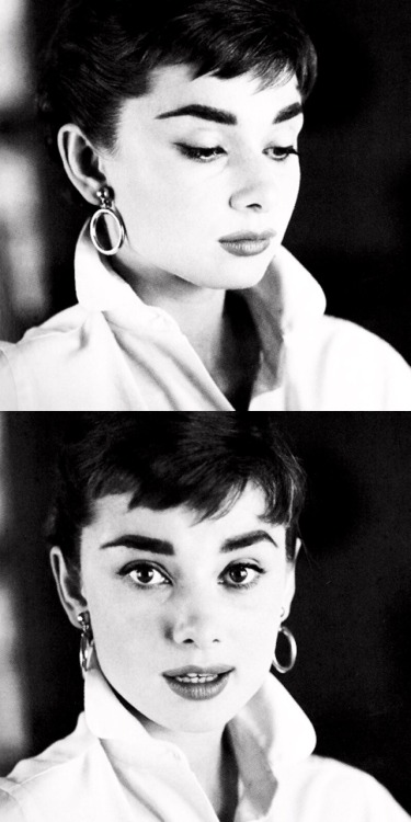 blackcupcakekitty: Audrey photographed by Mark Shaw 1953.