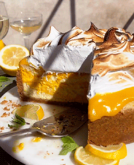 Lemon Meringue Pie Cheesecake (x)