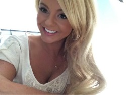 officialbreeolson:  This is one of my favorite pictures of myself.